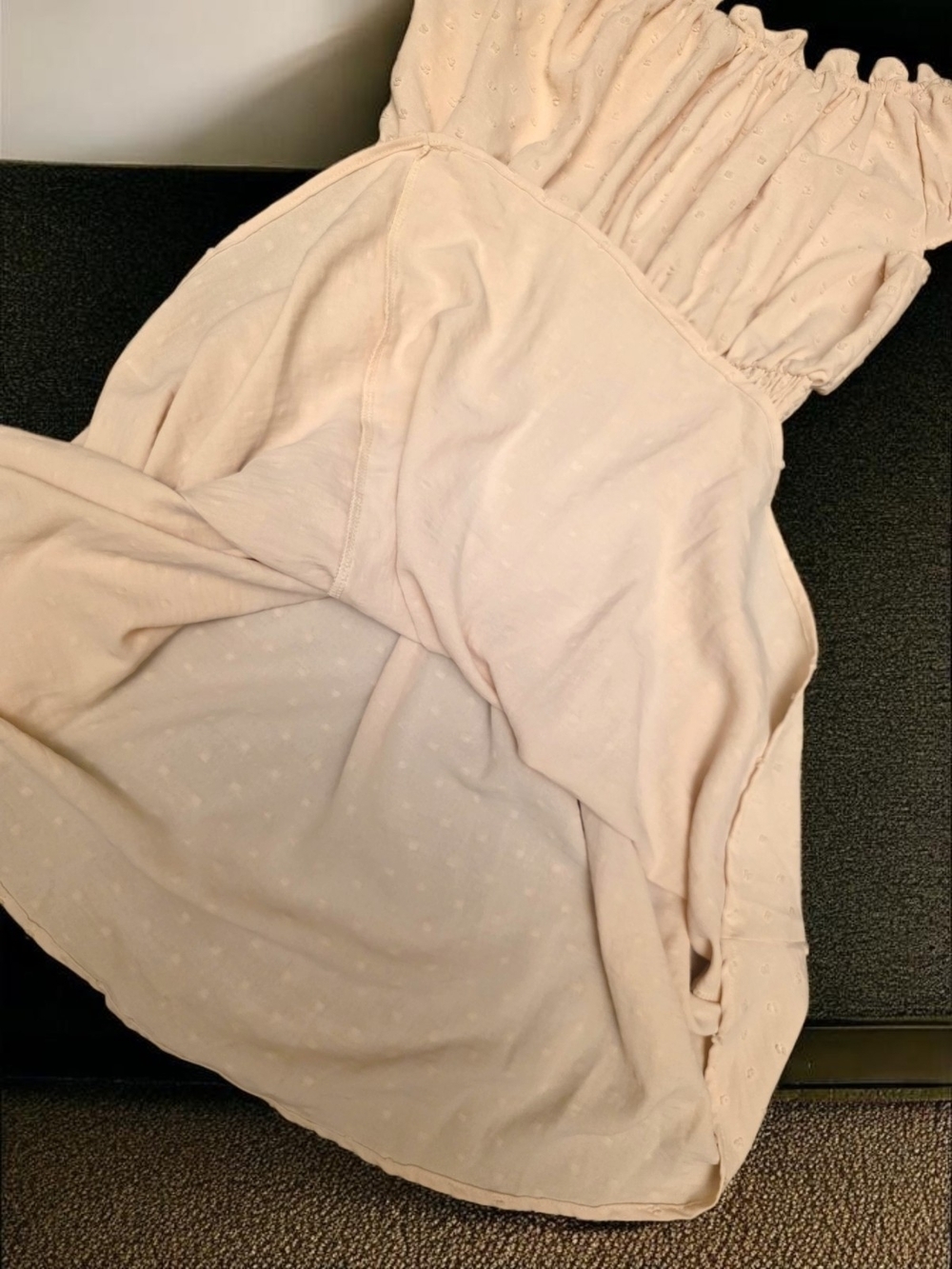 Source Unknown Off-Shoulder Ruffle Mini Dress in Cream - Picture 11 of 15